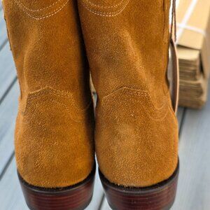 Tecova Suede Zip Boots These are the Roy Edition